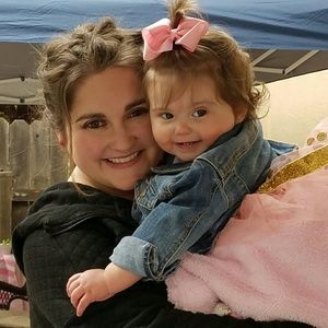 Meet your Posher, Danielle